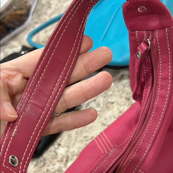 Franco Sarto Pink Hobo Bag Silver Hardware Hang Tag Secret Pockets Medium sized - Picture 9 of 14